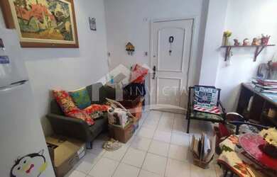 Imagem: O apartamento possui 1 Dormitório, 1 Banheiro, 33m² de Área