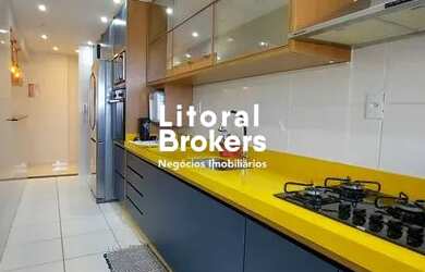 Imagem: O apartamento possui 3 Dormitórios, 1 Banheiro, 2 Vagas na