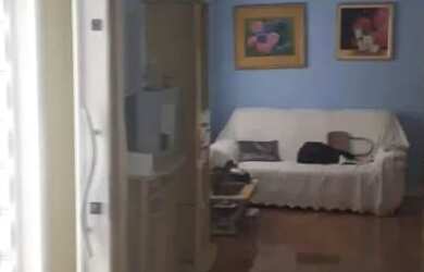 Imagem: A casa possui 3 Dormitórios, 2 Banheiros, 3 Vagas na garagem