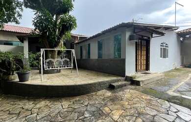 Imagem: A casa em condomínio possui 2 Dormitórios, 1 Banheiro, 3 Vagas