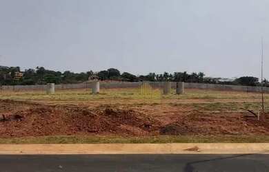 Imagem: O terreno à venda possui 360m² de Área e está localizado