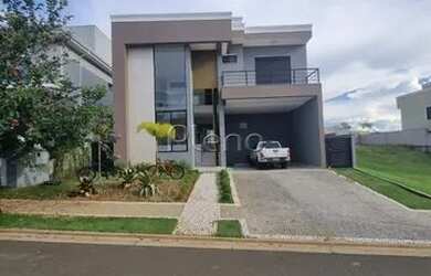 Imagem: A casa em condomínio possui 5 Dormitórios, 5 Banheiros, 4