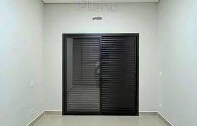 Imagem 14: Venda Casa com 230,00 metroQuadrado, 3 dormitório s , 2 vaga s . Swiss...