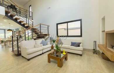 Imagem: A casa em condomínio possui 3 Dormitórios, 5 Banheiros, 4