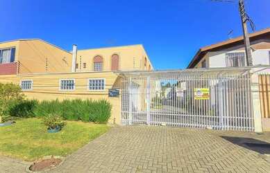 Imagem: A casa em condomínio possui 2 Dormitórios, 1 Banheiro, 2 Vagas