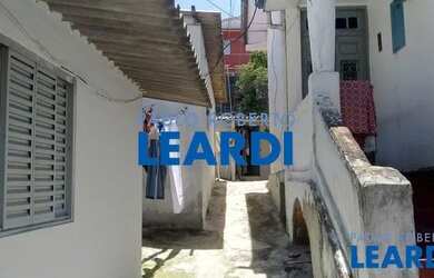 Imagem: O terreno possui 1.400m² de Área e está localizado em Santa