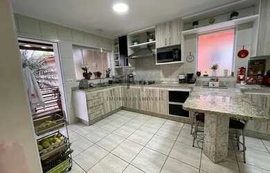 Imagem 12: Venda Casa com 378,00 m², 3 dormitório s , 3 vaga s . Chácaras São...