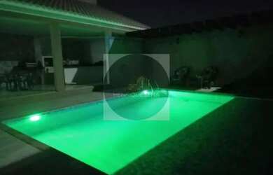 Imagem: A casa em condomínio possui 4 Dormitórios, 2 Banheiros, 4