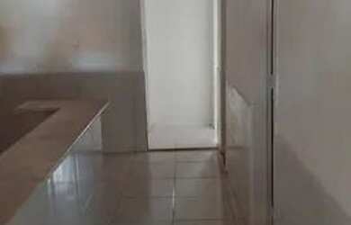 Imagem: A casa possui 3 Dormitórios, 2 Banheiros, 1 Vaga na garagem