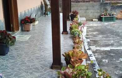 Imagem: A casa possui 3 Dormitórios, 2 Banheiros, 164m² de Área e