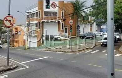 Imagem: O depósito possui 5 Vagas na garagem, 761m² de Área e está