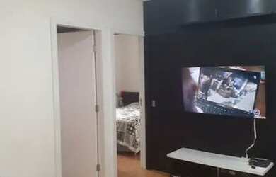 Imagem: O apartamento possui 2 Dormitórios, 1 Banheiro, 1 Vaga na garagem