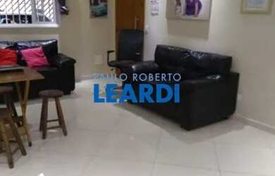 Imagem: A casa possui 3 Dormitórios, 3 Banheiros, 2 Vagas na garagem