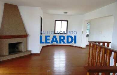 Imagem: O apartamento possui 4 Dormitórios, 5 Banheiros, 4 Vagas na