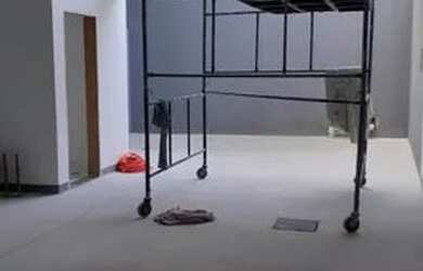 Imagem: O depósito possui 3 Vagas na garagem, 150m² de Área e está