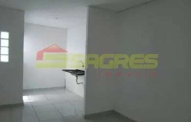 Imagem: O apartamento possui 2 Dormitórios, 1 Banheiro, 50m² de Área