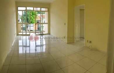 Imagem: O apartamento possui 2 Dormitórios, 1 Banheiro, 2 Vagas na