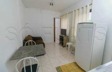 Imagem: O studio para alugar possui 1 Dormitório, 1 Banheiro, 1 Vaga