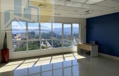 Imagem: O depósito possui 1 Vaga na garagem e 46m² de Área e está