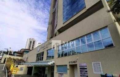 Imagem: O depósito possui 1 Vaga na garagem e 80m² de Área e está