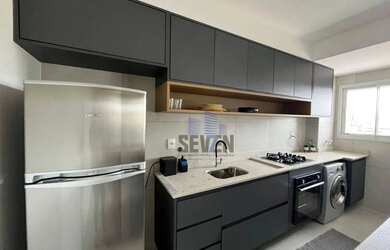 Imagem: O apartamento possui 1 Dormitório, 1 Banheiro, 1 Vaga na garagem