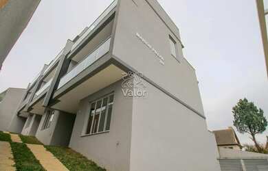 Imagem: A casa em condomínio possui 3 Dormitórios, 4 Banheiros, 1