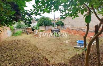 Imagem: O terreno possui 360m² de Área e está localizado em Atuba