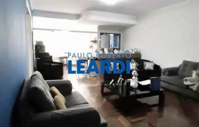 Imagem: O apartamento possui 4 Dormitórios, 4 Banheiros, 1 Vaga na