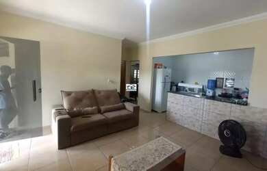 Imagem 9: Vende-se casa com área ampla