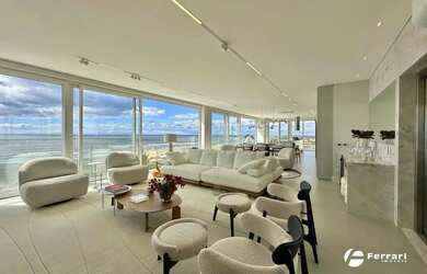 Imagem: O apartamento possui 4 Dormitórios, 5 Banheiros, 2 Vagas na