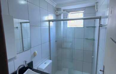 Imagem: O apartamento possui 2 Dormitórios, 1 Banheiro, 2 Vagas na