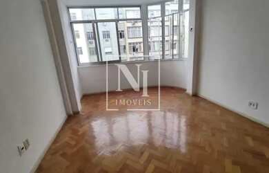 Imagem: O apartamento possui 2 Dormitórios, 2 Banheiros, 82m² de Área