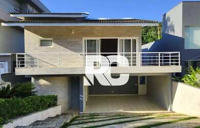 Imagem: A casa em condomínio possui 3 Dormitórios, 4 Banheiros, 2