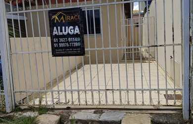 Imagem: A casa possui 1 Dormitório, 1 Banheiro, 1 Vaga na garagem