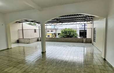 Imagem: O apartamento possui 2 Dormitórios, 1 Banheiro, 70m² de Área