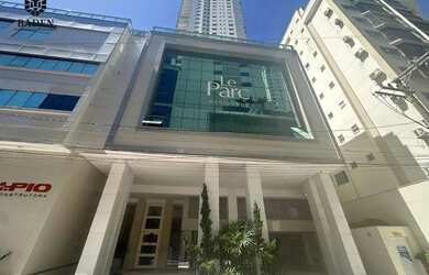 Imagem: O apartamento possui 3 Dormitórios, 4 Banheiros, 3 Vagas na