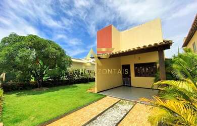 Imagem: A casa em condomínio possui 3 Dormitórios, 2 Banheiros, 4