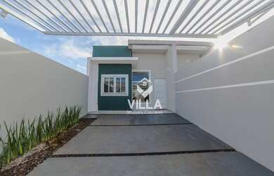 Imagem: A casa possui 2 Dormitórios, 1 Banheiro, 2 Vagas na garagem