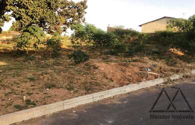 Imagem: O terreno possui 404m² de Área e está localizado em Jardim