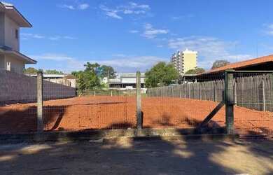 Imagem: O terreno possui 420m² de Área e está localizado em Centro