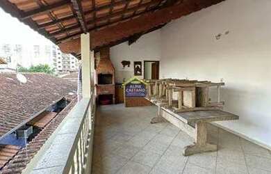 Imagem: A casa possui 3 Dormitórios, 3 Banheiros, 2 Vagas na garagem