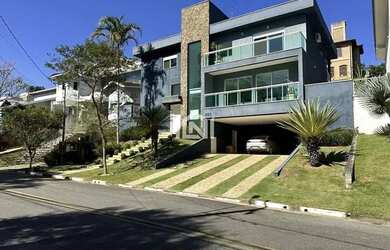 Imagem: A casa em condomínio possui 3 Dormitórios, 4 Banheiros, 5