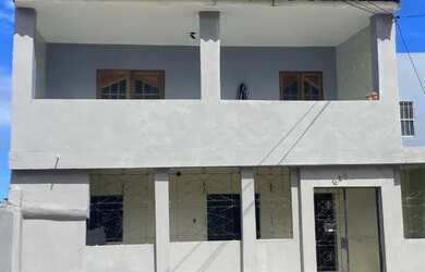 Imagem: A casa possui 3 Dormitórios, 2 Banheiros e está localizado