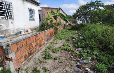 Imagem: O terreno está localizado em São Francisco, Manaus à venda