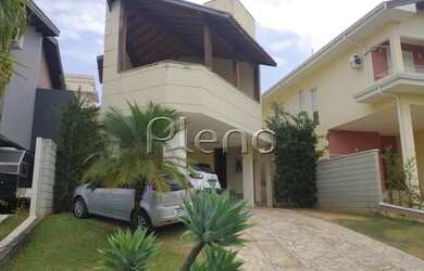 Imagem: A casa em condomínio possui 3 Dormitórios, 5 Banheiros, 4