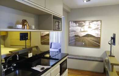 Imagem: O apartamento possui 1 Dormitório, 1 Banheiro, 1 Vaga na garagem