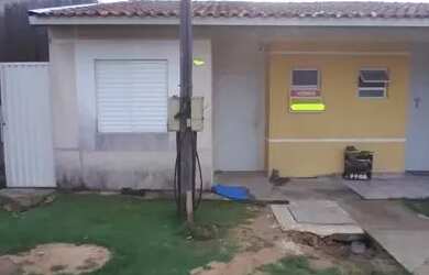 Imagem: A casa em condomínio possui 2 Dormitórios, 1 Banheiro e 110m²