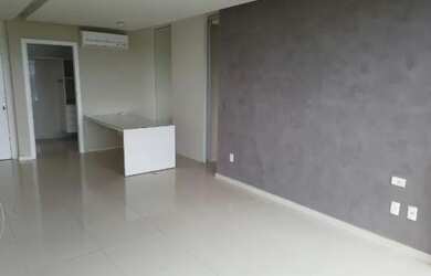 Imagem: O apartamento possui 2 Dormitórios, 2 Banheiros e está localizado