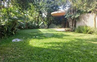 Imagem 9: Casa,Alto de Pinheiro. 1.800 m² Projeto assinado por Oscar Niemeyer