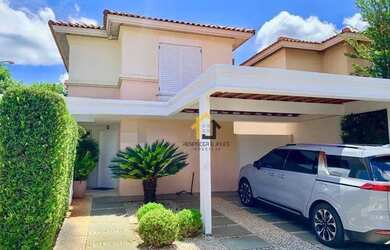 Imagem: A casa em condomínio possui 3 Dormitórios, 3 Banheiros, 2